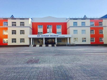 "130 жалпы орта білім беретін мектебі " суреттер көрмесі.