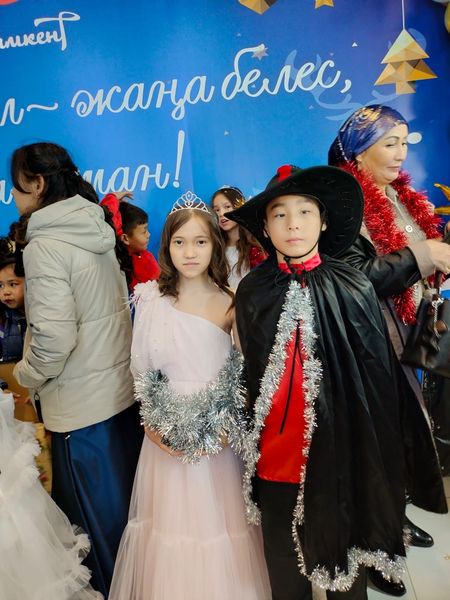 Шымкент қаласының білім басқармасының 2022 жылғы 12 желтоқсан күнгі #10-07-07/7764 хатына сәйкес Қазақстан Республикасы Президентінің атынан балаларға арналған «Қош келдің, Жаңа жыл – жаңа белес, жаңа арман!»