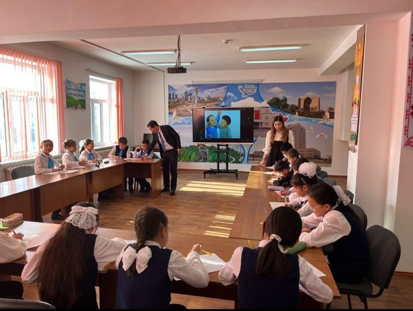 «Балалар әлемі» жобасы , «Менің адал және әділ» досым атты шығарма жазу байқауы өткізілді.